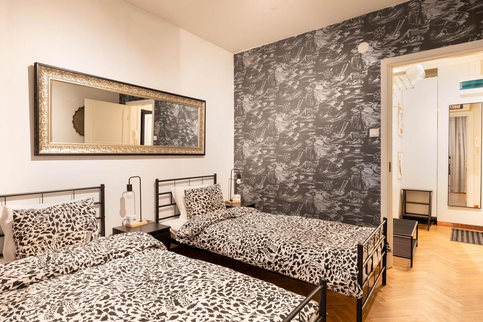 Great Location & Transport Connections With Amenities 1-8 People Free Continental Breakfast Wifi Coffee &tea Helsínquia