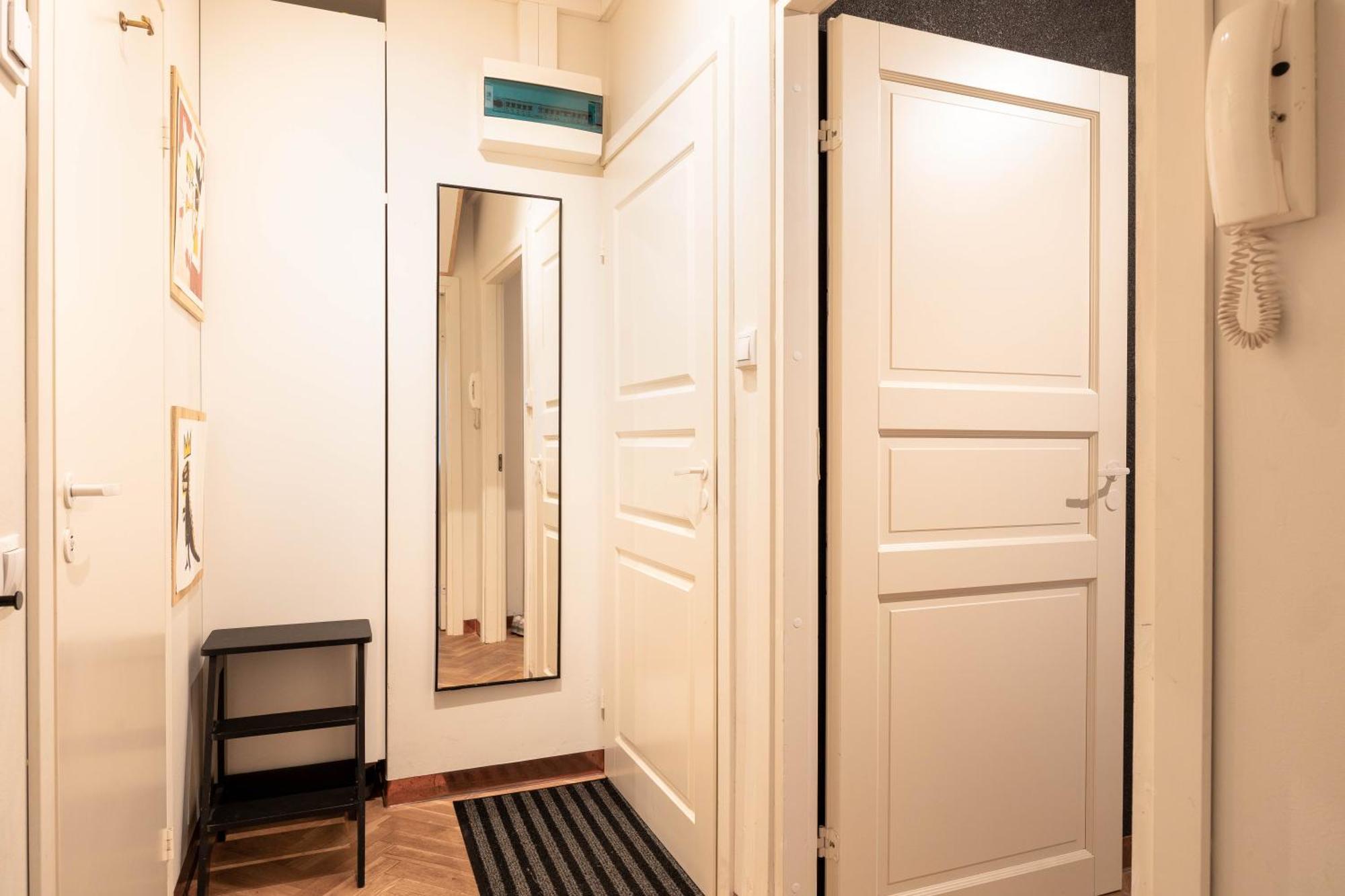Apartamento Great Location & Transport Connections With Amenities 1-8 People Free Continental Breakfast Wifi Coffee &tea